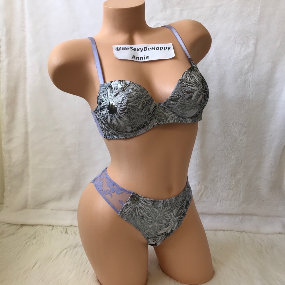 34B,M Victoria’s Secret Bra Set